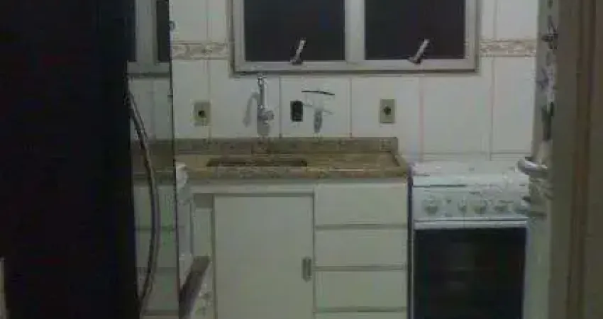 Apartamento reformado com sacada, próximo ao metrô conceição