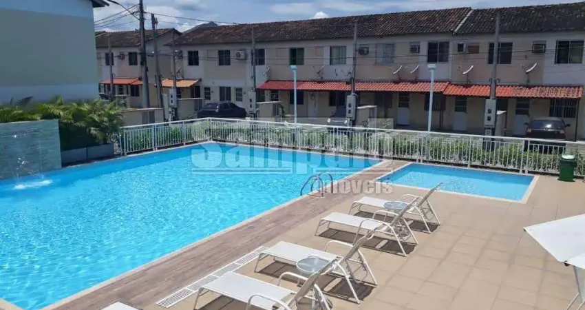 Ótima casa de 2 quartos, com 51m² no condomínio caminho do prak