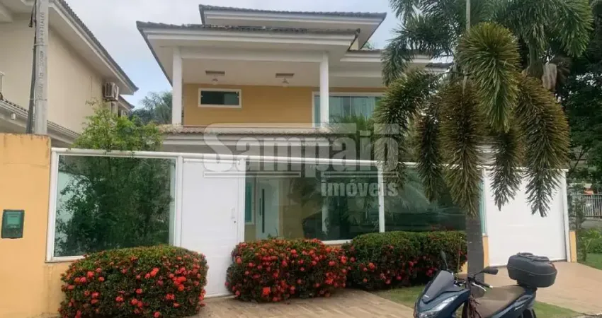 Linda casa duplex de 4 quartos, com 263m², no condomínio residencial rio da prata