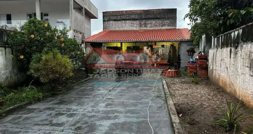Casa tipo edícula no Porto Novo- Caraguatatuba- suite