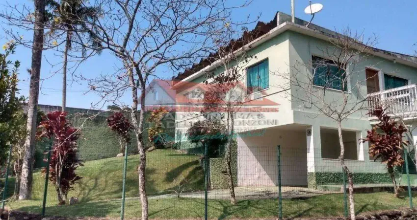 Linda casa com vista permanente do mar, em Massaguaçú