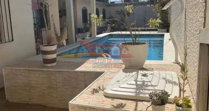 oportunidade para renda no Perequê Mirim em Caraguatatatuba, duas casas!