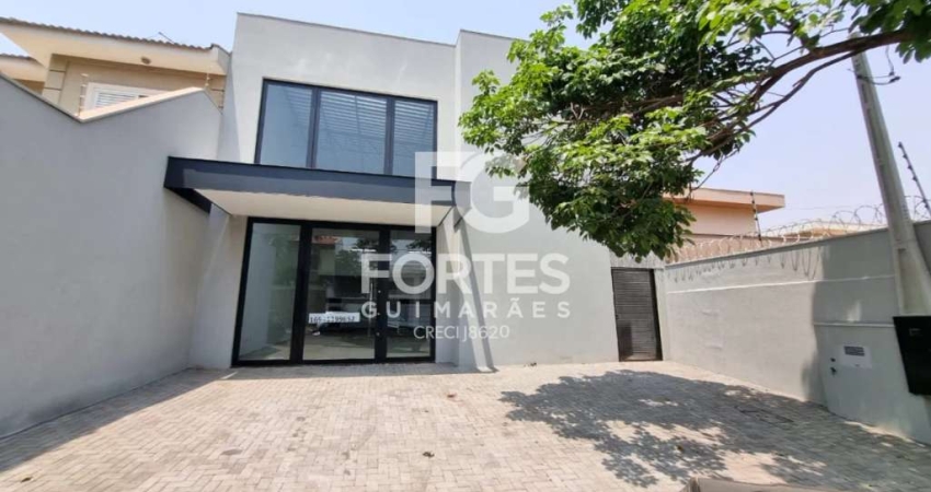 Salão Comercial com 263m² ao lado da avenida João Fiusa, sendo salão em vão livre com pé direito alto + mezanino;