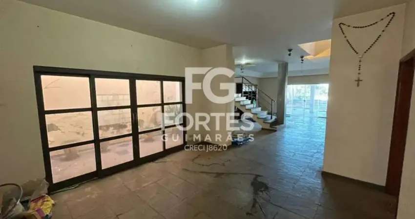 Casa com 4 Dormitorios de 409 m² no Bairro Alto da Boa Vista!
