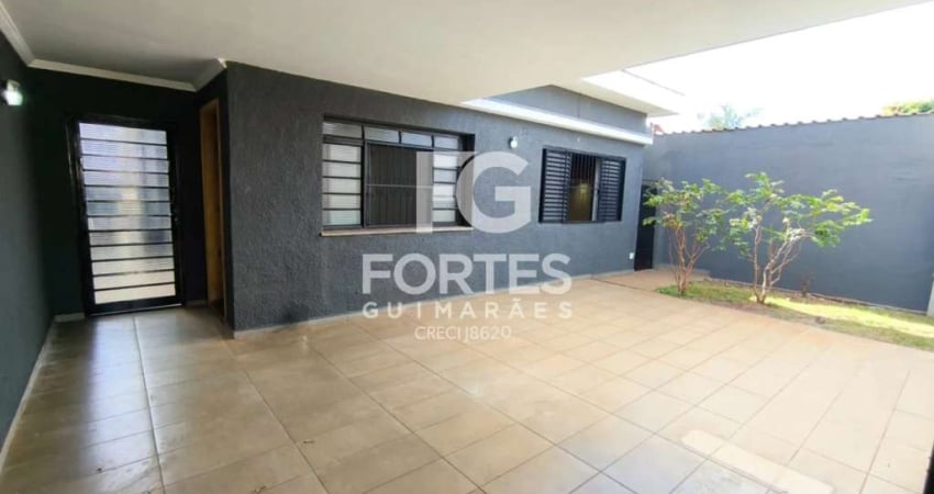 Casa Térrea 227m² toda reformada e com visual moderno, sendo 2 quartos com armários, ao lado da avenida Antônio e Helena Zerrener, e próximo dos supermercados Carrefour, Savegnago e Maravilhas do Lar;
