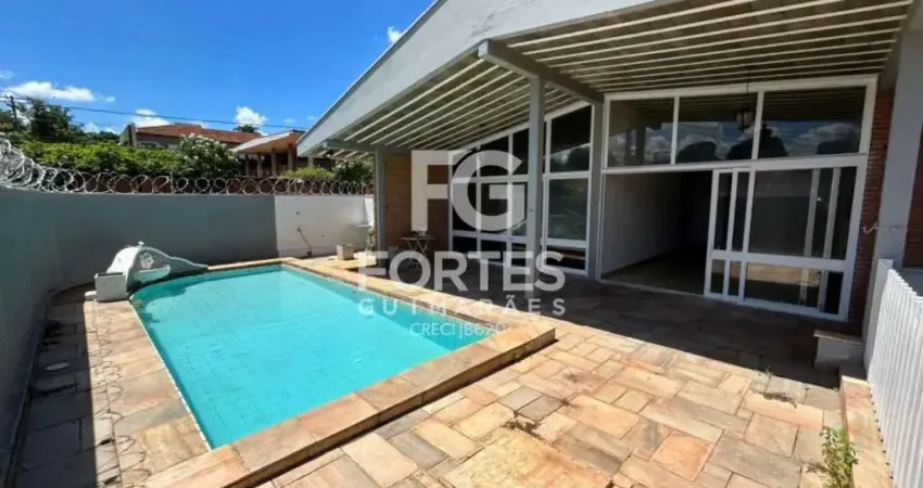 Casa Comercial Para Locação, 06 Quartos Sendo 01 Suíte, 420 m² de Área Construída