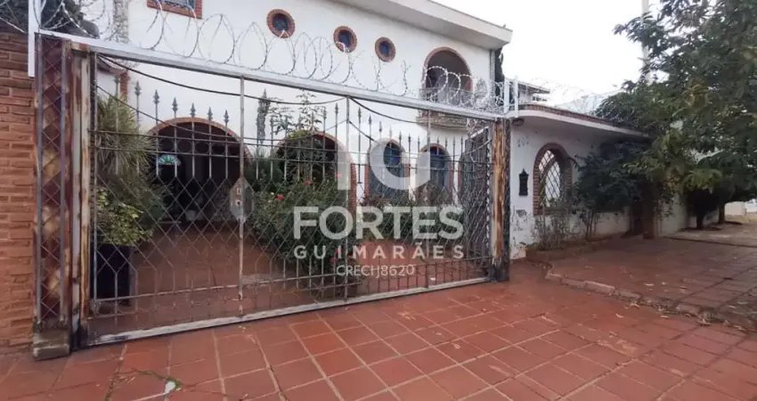 Casa de 4 quartos com 351 m² de área construída no bairro alto da boa vista!