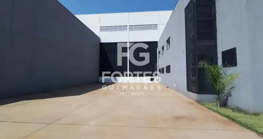 Galpão com 1.400m² de construção para locação na via anhanguera