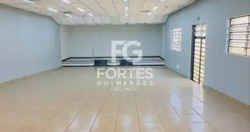 Salão Comercial com edícula com 241m² de area construída no Bairro Jardim Novo Mundo!