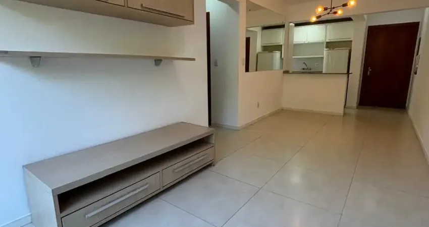 Belíssimo apartamento semi mobiliado | 02 dormitórios | 01 vaga | Infraestrutura | Bairro  Cristal | Zona Sul de Porto Alegre.