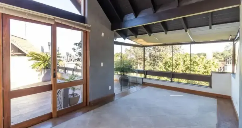 Cobertura 03 dormitórios sendo 01 suíte | closet | lareira | espaço gourmet com churrasqueira | terraço | vista rio guaíba | 02 vagas.