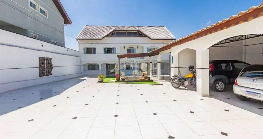 Casa no Campo Comprido 380m² – Estuda Permuta - 5 quartos sendo 2 suítes – 10 vagas