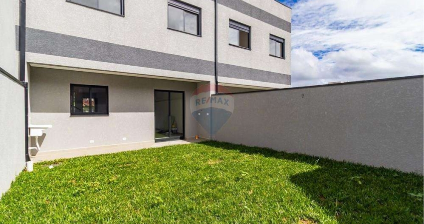 Sobrado com quintal à venda, 3 suítes, 2 vagas de garagem, 122 m² no Uberaba