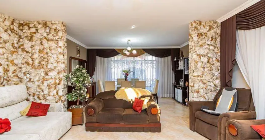 Valor abaixo de mercado: casa térrea com 380m²úteis, com 5 quartos e 6 vagas no bairro alto