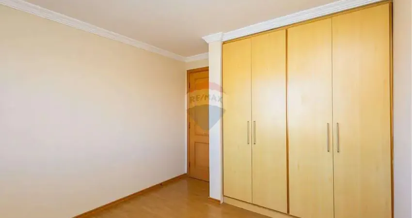 Sala comercial 6, com armário e sacada, 9m², Cruzeiro, São José dos Pinhais R$ 499,00