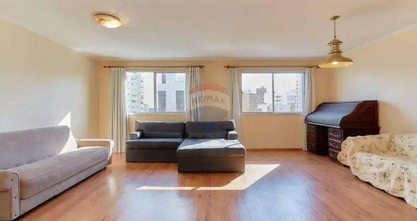 Apartamento à venda, 3 quartos, 1 suíte, 136m², 2 vagas, Água Verde, Curitiba, Paraná.