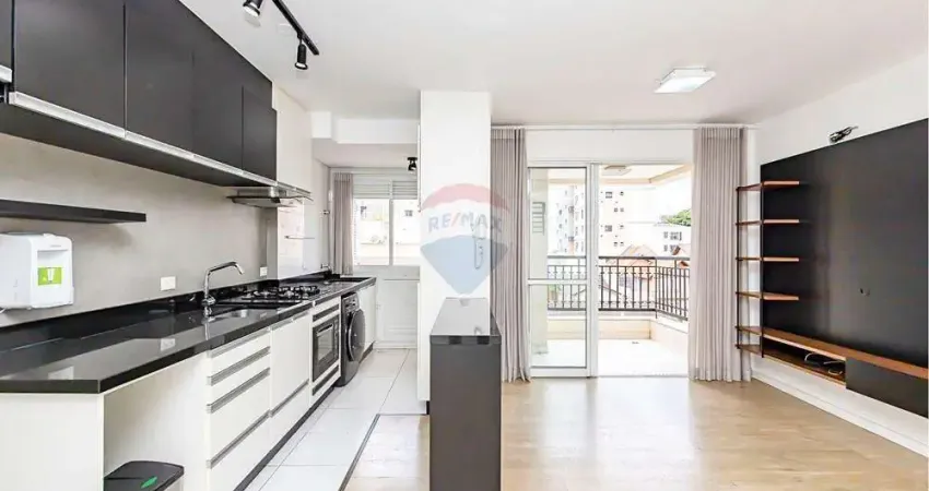 Apartamento de 76m2 com 2 quartos, suíte e 2 vagas no Água Verde