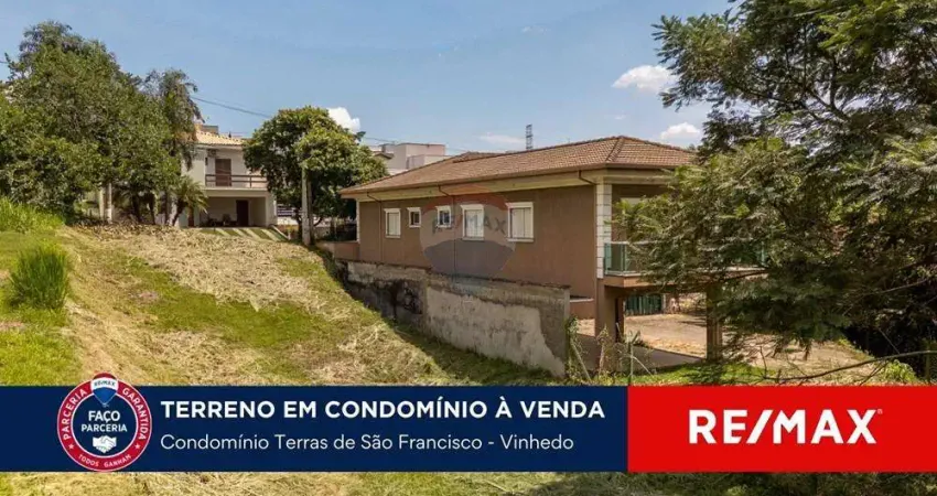 Terreno à venda no Condomínio São Francisco – Vinhedo/SP – 680 m² com vista pra mata