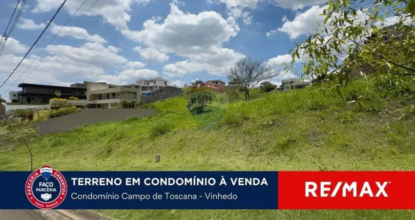Terreno em Vinhedo no Condomínio Campo de Toscana 1.600 m2