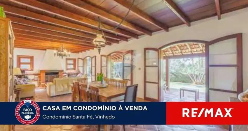 Casa para locação, 350m²,  Condomínio Vale de Santa Fé, Vinhedo-SP.  Com 4 quartos, piscina em terreno de 14.370 m²