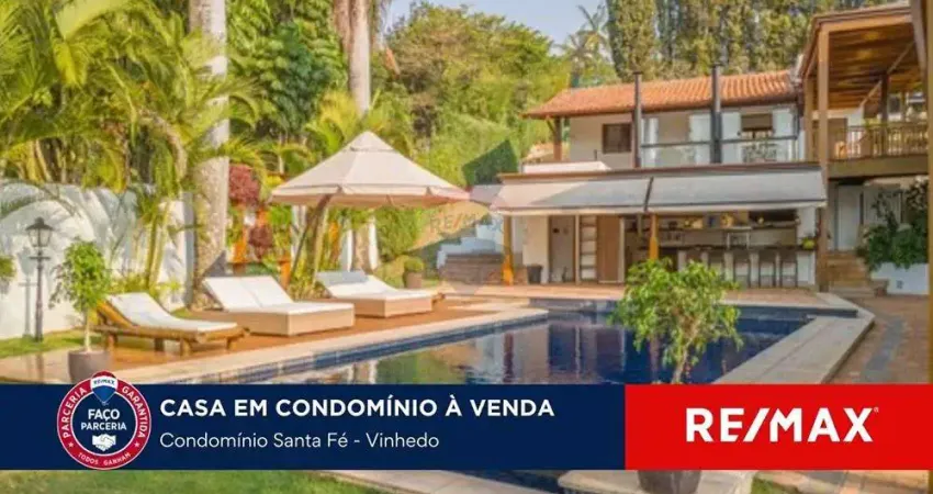 Vende-se casa mobiliada:  6 suítes, quadra de tênis, de futebol, piscina, gourmet. Espaço, charme e sofisticação.