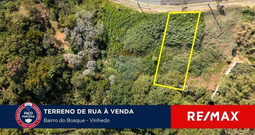 Terreno a venda com 605 m² no bairro do Bosque em Vinhedo-SP