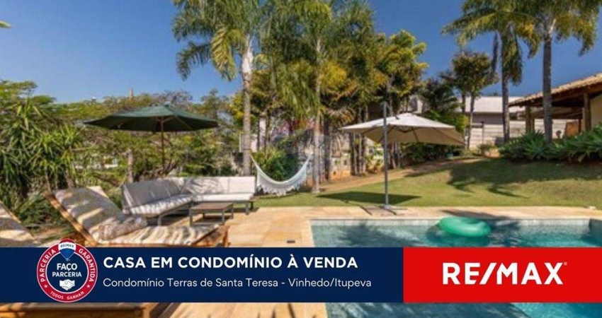 Casa a venda com 3 quartos, sendo 1 suites e 2 demi-suites, no Condominio Terras de Santa Teresa