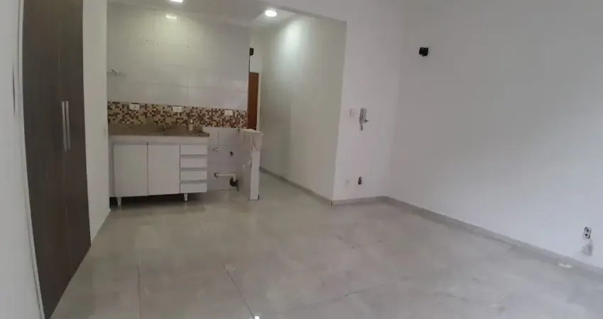 Ampla Kitnet para Venda 35m² Gonzaguinha, São Vicente - SP