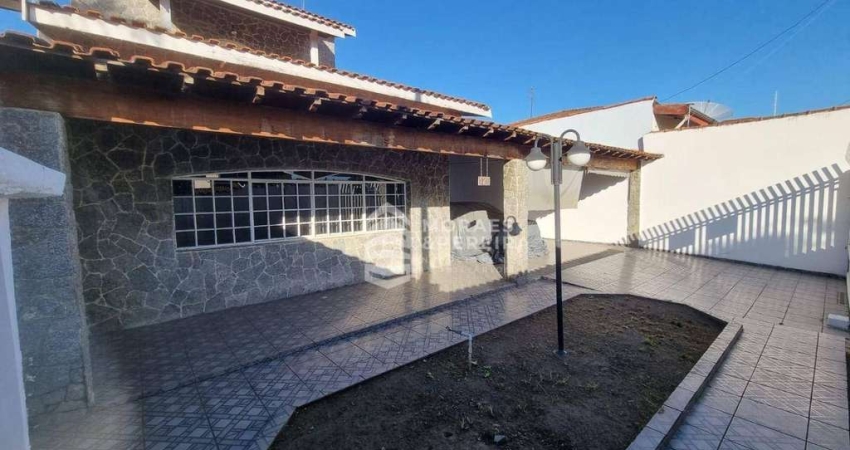 Sobrado com 3 dormitórios, 398 m² - venda por R$ 930.000,00 ou aluguel por R$ 3.190,00/mês - Loteamento Residencial Andrade - Pindamonhangaba/SP
