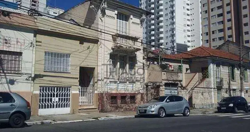 Sobrado à venda no Belenzinho que precisa de reforma, com 3 dormitórios, ao lado do Hospital Santa