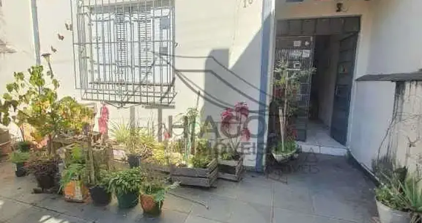 Casa térrea, à venda na Vila Moreira, dentro do bairro do Tatuapé, imóvel de 75m², de 2 dormitórios
