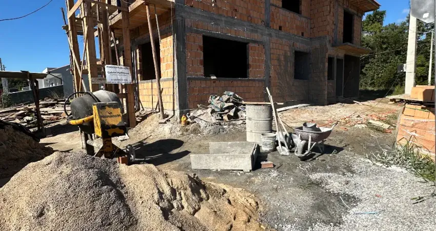 Casa com 3 quartos à venda na Avenida Lisboa, Forquilhas, São José
