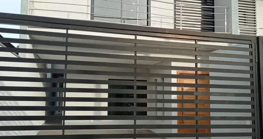 SOBRADO RESIDENCIAL À VENDA NO CENTRO PRÓXIMO DA PRAIA
