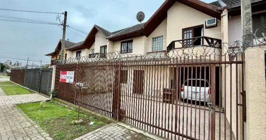 Sobrado Triplex à Venda – Boqueirão, Curitiba/PR
