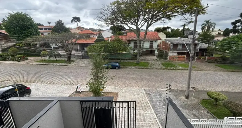 Casa com 3 quartos à venda na Rua Senador Nereu Ramos, frente rua, Guabirotuba, Curitiba