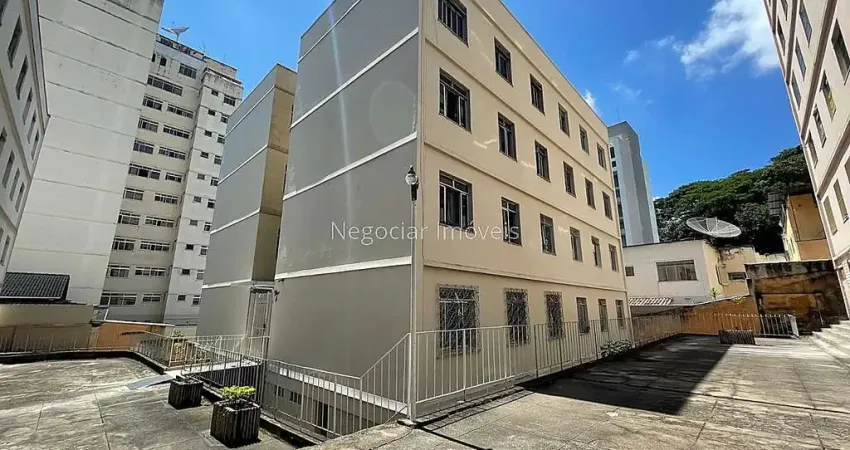 Apartamento com 3 quartos à venda na Rua Oscar Vidal, Centro, Juiz de Fora