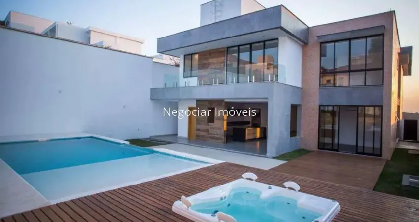 Casa com 3 quartos à venda na Rua Deputado Lahyr Tostes, Spina Ville II, Juiz de Fora