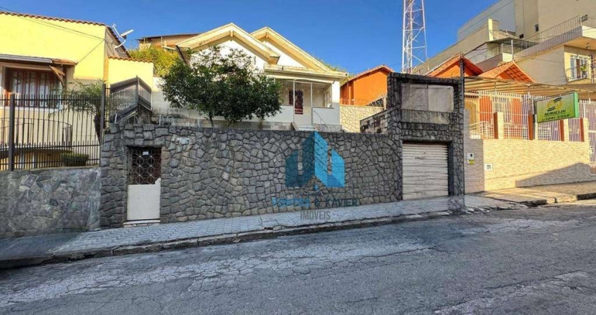 Casa com 3 quartos à venda, 150 m² por R$ 600.000 - Santa Catarina - Juiz de Fora/MG