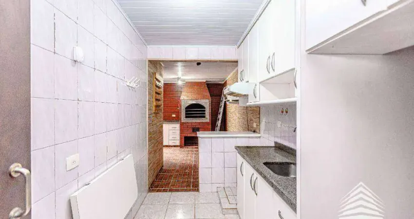 Casa a venda no Alto Boqueirão, 3 dormitórios, 2 vagas de garagem,