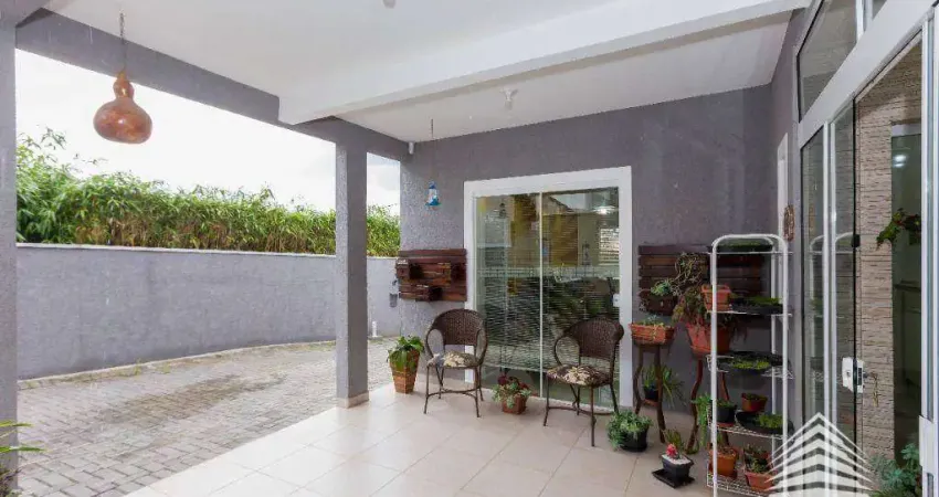 Sobrado com 3 dormitórios à venda, 227 m² por R$ 785.000,00 - Pilarzinho - Curitiba/PR