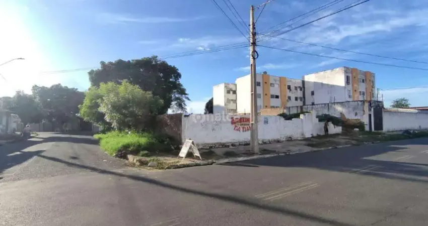 Lote/Terreno à venda, no bairro Porenquanto, Teresina/PI