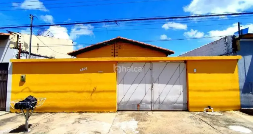 Casa Residencial à venda, no bairro Saci, Teresina/PI