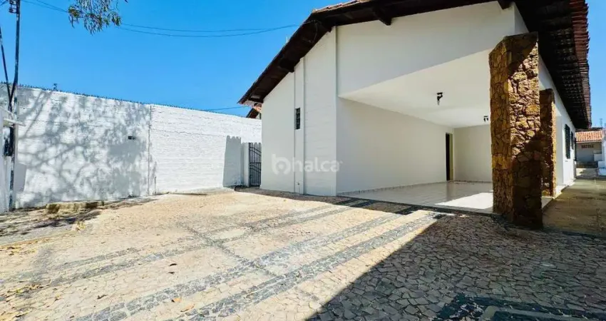 Casa Residencial à venda, no bairro Morada do Sol, Teresina/PI