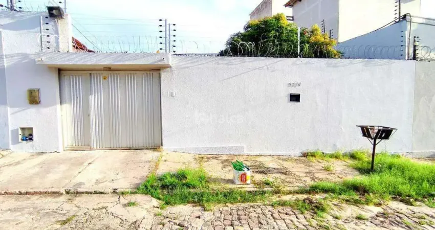Casa Residencial à venda, no bairro Santa Isabel, Teresina/PI