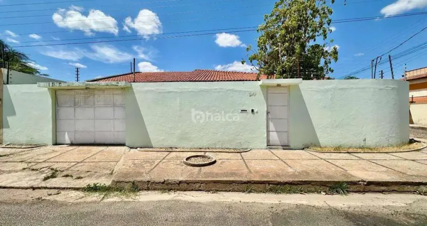 Casa com 3 quartos à venda na Rua Jornalista Helder Feitosa, Ininga, Teresina