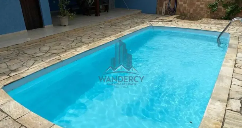 Casa à venda em Ubatuba - 5 dormitórios - R$680.000,00