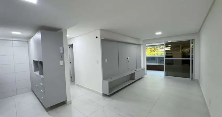 Apartamento à venda com 2 quartos sendo 1 suíte em Ponta de Campina, Cabedelo/PB