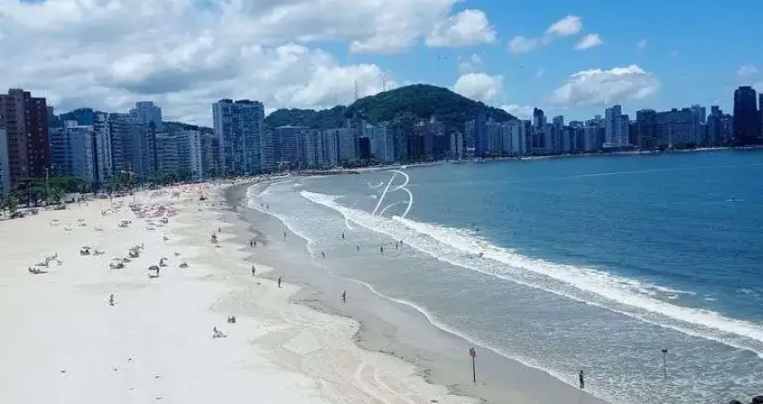 Apartamento de 2 dormitórios com vista panorâmica para o mar em São Vicente