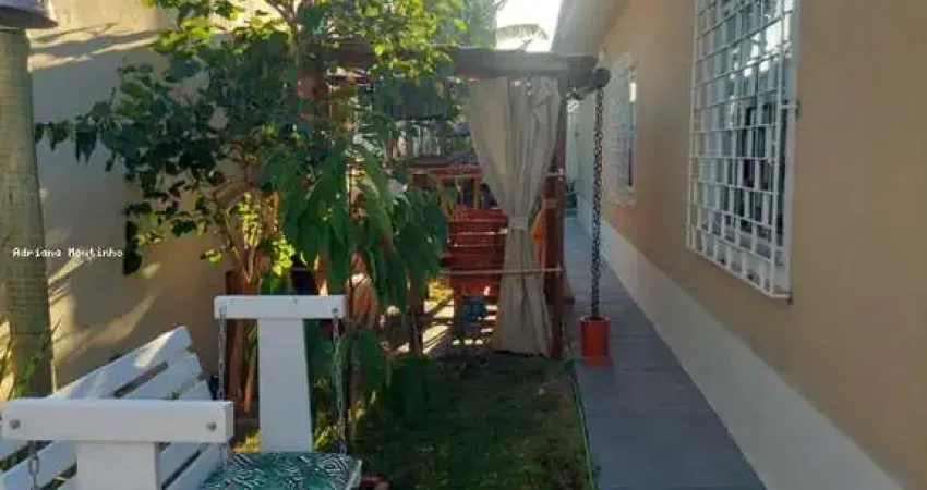 Casa para Venda em Saquarema, Porto da Roça II (Bacaxá), 2 dormitórios, 1 suíte, 2 banheiros, 2 vagas