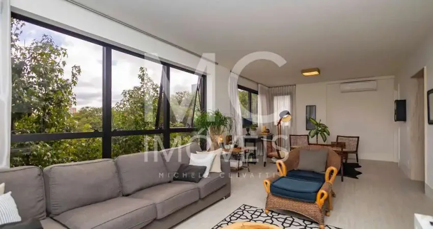 Apartamento com 189 m², PORTEIRA FECHADA, com 3 quartos sendo 3 suítes à venda no bairro Bigorrilho.